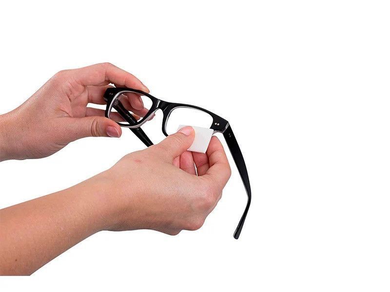 Серветки для очищення лінз і догляду за окулярами й оптикою Carl Zeiss (10 шт.) 662834510782 фото